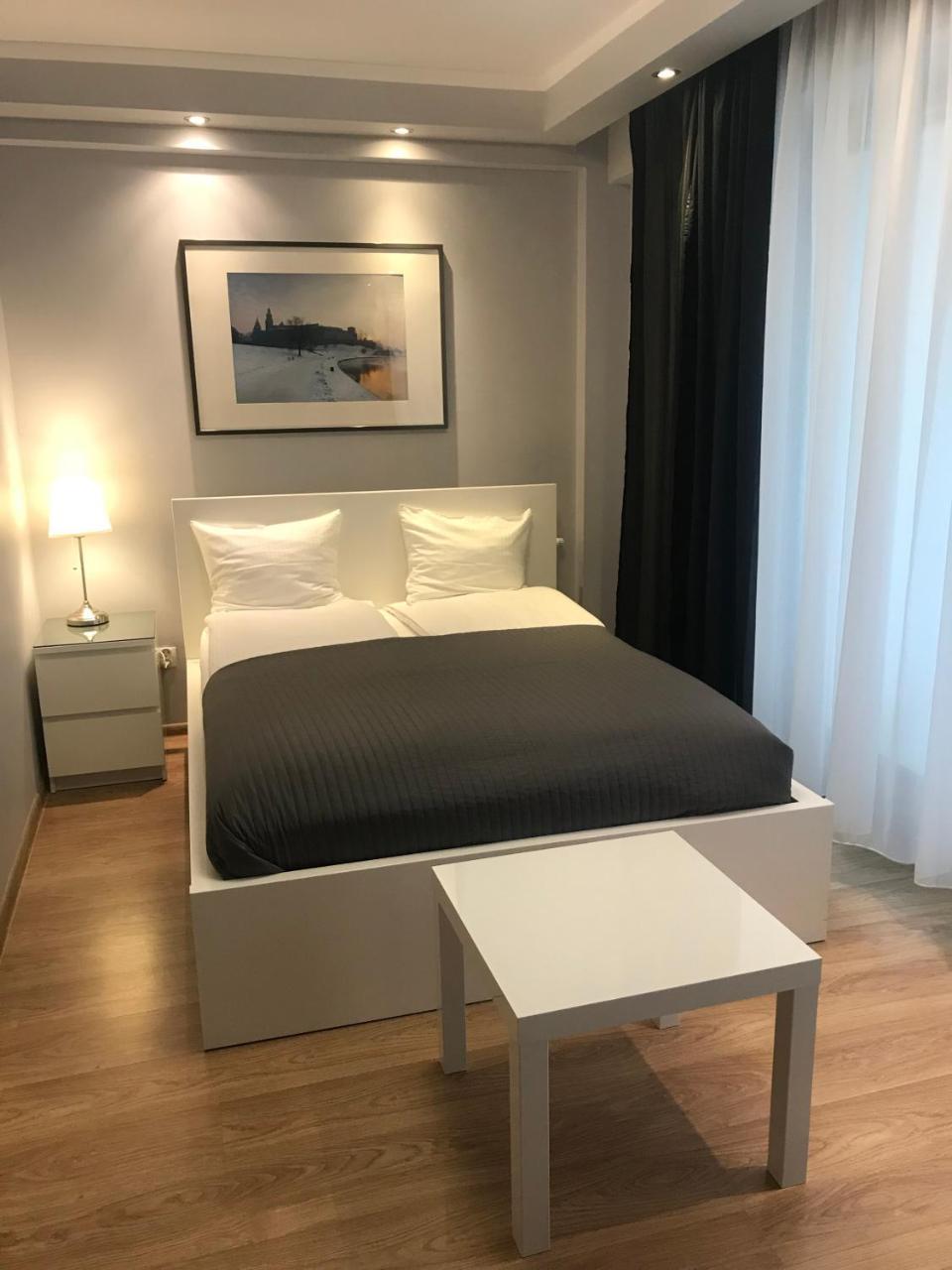 Krakow Apartments - Friedleina Studio Apartments ภายนอก รูปภาพ